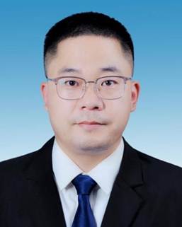 刘豪+证件照